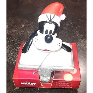 Disney Christmas Stocking Holder Hanger GOOFY Kohls St Nicholas Square 2024